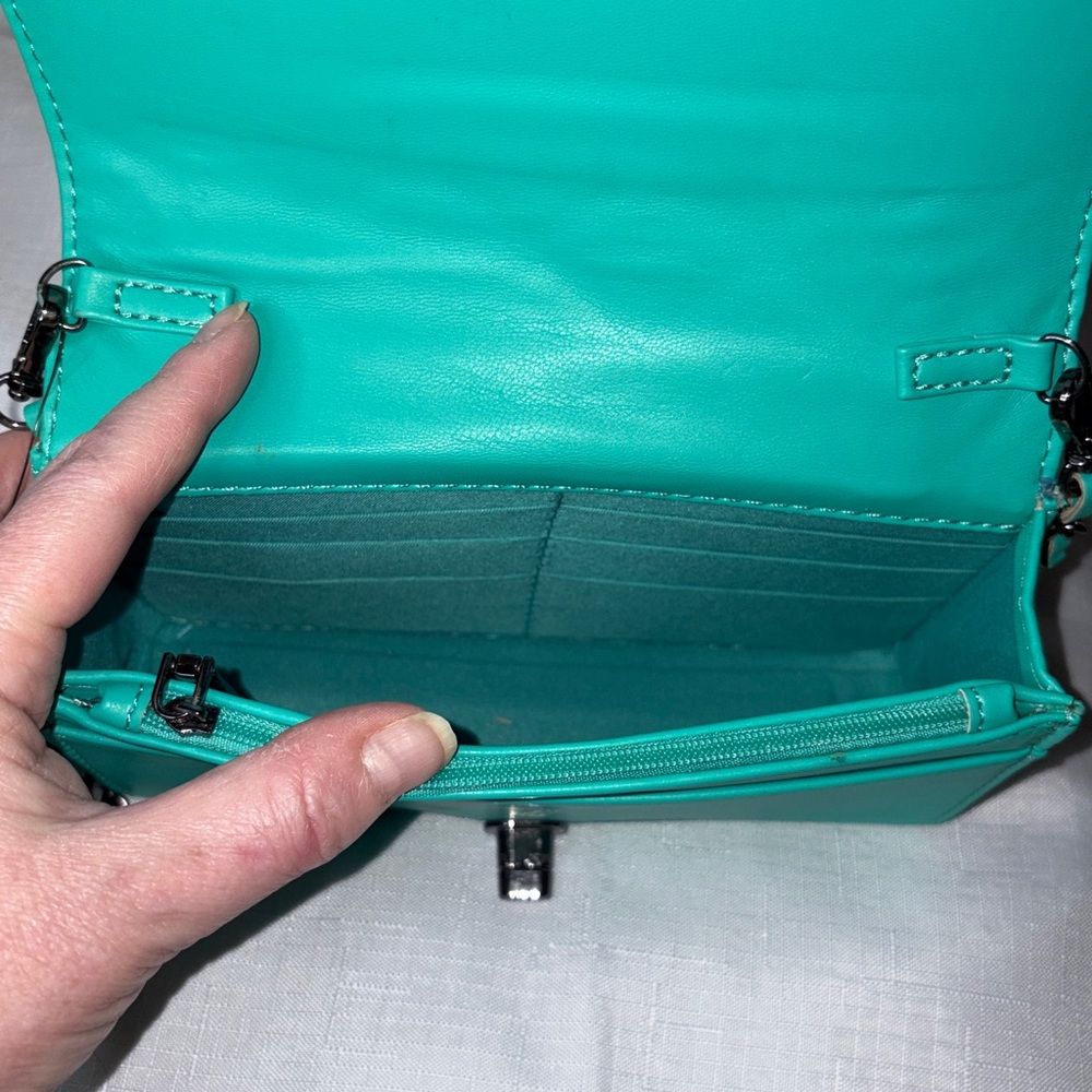 Badgley Mischka Small Crossbody in Turquoise/Green NWT - Picture 6 of 6